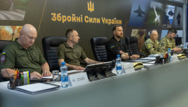 Хмара представив керівному складу Генштабу Драпатого та Скибюка.