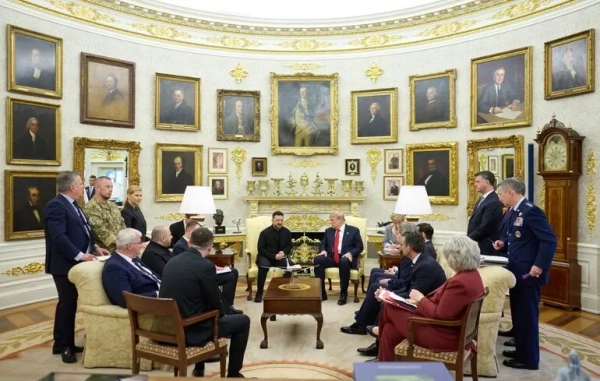 Зеленський і Трамп обговорили в Білому домі нові задуми щодо оборони України та дозволи на протиповітряну оборону.