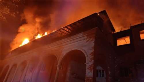 Київ зазнав масованого ракетного удару, внаслідок чого було зруйновано друкарню та знищено близько 250 тисяч підручників.