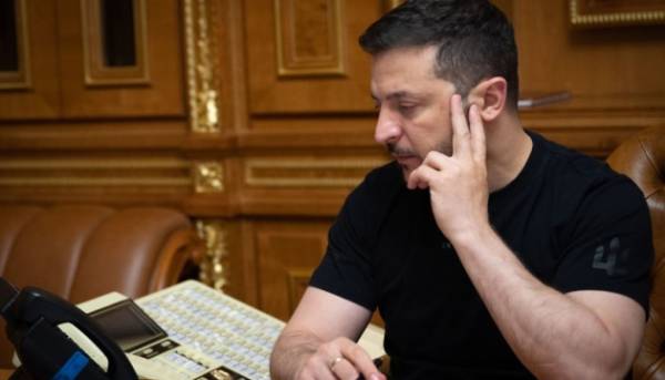 Президент України Володимир Зеленський поспілкувався з очільником уряду Нідерландів та висловив вдячність…