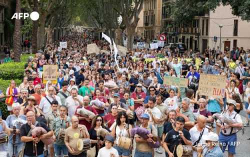 Тисячі людей на Майорці протестують проти надмірного туризму
