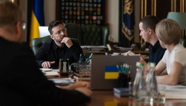 Україна надасть доступ до документів СБУ та зовнішньої розвідки стосовно фатальних подій на Волині, повідомив Зеленський