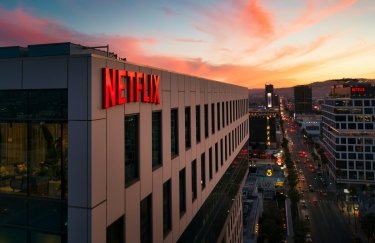 Акції Netflix показали значне падіння, майже 9%, у зв’язку з невиправданими очікуваннями щодо прибутку на наступний квартал.