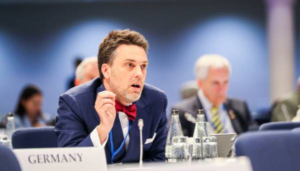 Світ повинен бути готовий до притягнення Путіна до відповідальності – член німецького…