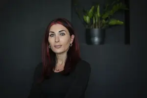 Чому Лора Лумер раптом підтримала Україну: версія The Guardian