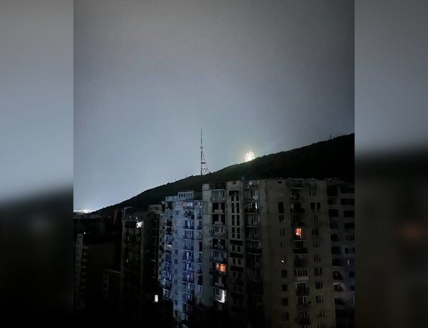 Грузія занурилася в темряву: країну вразив масштабний блекаут (відео)