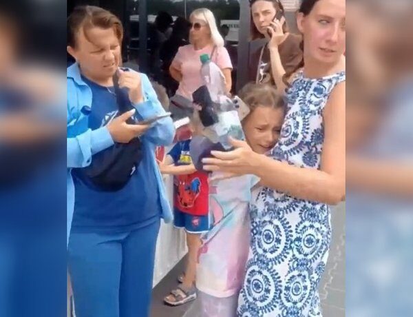Туроператор покинув групу дітей на автозаправці без жодних пояснень: 7…