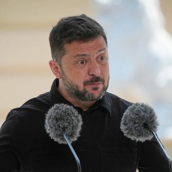 Володимир Зеленський роз’яснив, хто насправді здійснює далекі атаки на російську територію.