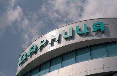 Російські війська завдали удару по фармацевтичному заводу “Дарниця” в столиці…