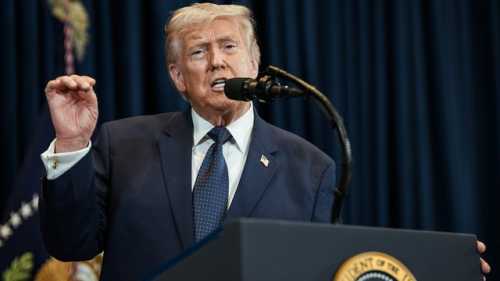 Трамп: За будь-яке судно США, атаковане Іраном в Ормузькій протоці, Сполучені Штати будуть бомбардувати міст чи електростанцію на території Ірану.