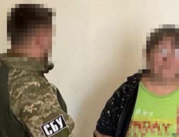 Служба безпеки України затримала співробітницю ФСБ, яка засуджена до 15 років позбавлення волі.