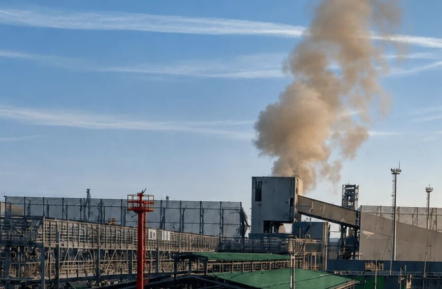 Вибухи прогриміли в Москві та порту Усть-Луга, палає вогонь: влада кричить про…