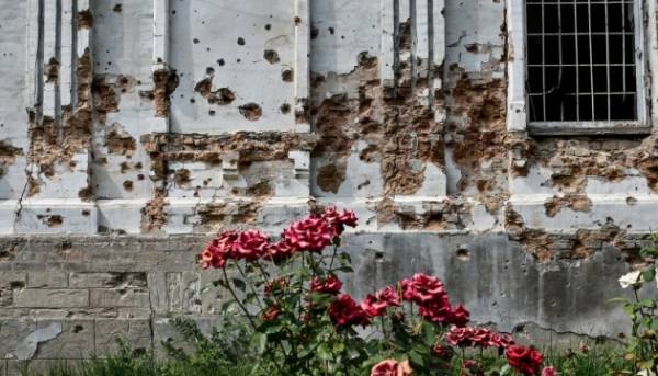 Минулого дня російські війська спричинили смерть однієї людини на Донеччині та поранення ще тринадцятьох.