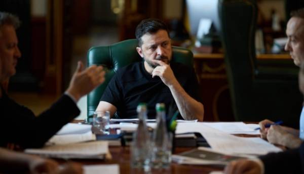Зеленський наказав розробити «спеціальну операцію із запровадження санкцій» проти Росії