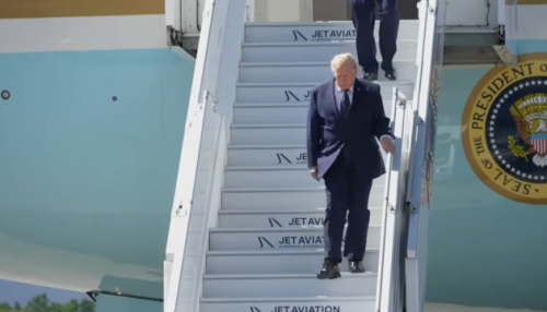 Після саміту НАТО Трамп таємно пересів на інший літак через ракетну загрозу з боку Ірану.