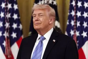 Розслідування CNN: Трамп рекламував компанії, у які інвестував