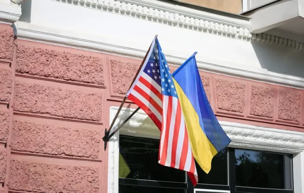 Сполучені Штати та Україна відновлюють обмін конфіденційною інформацією між вищими посадовцями.
