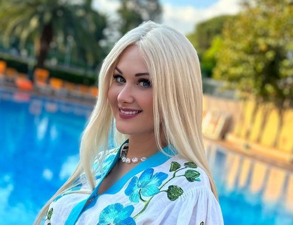 Катерина Бужинська: як виглядає 47-річна народна артистка