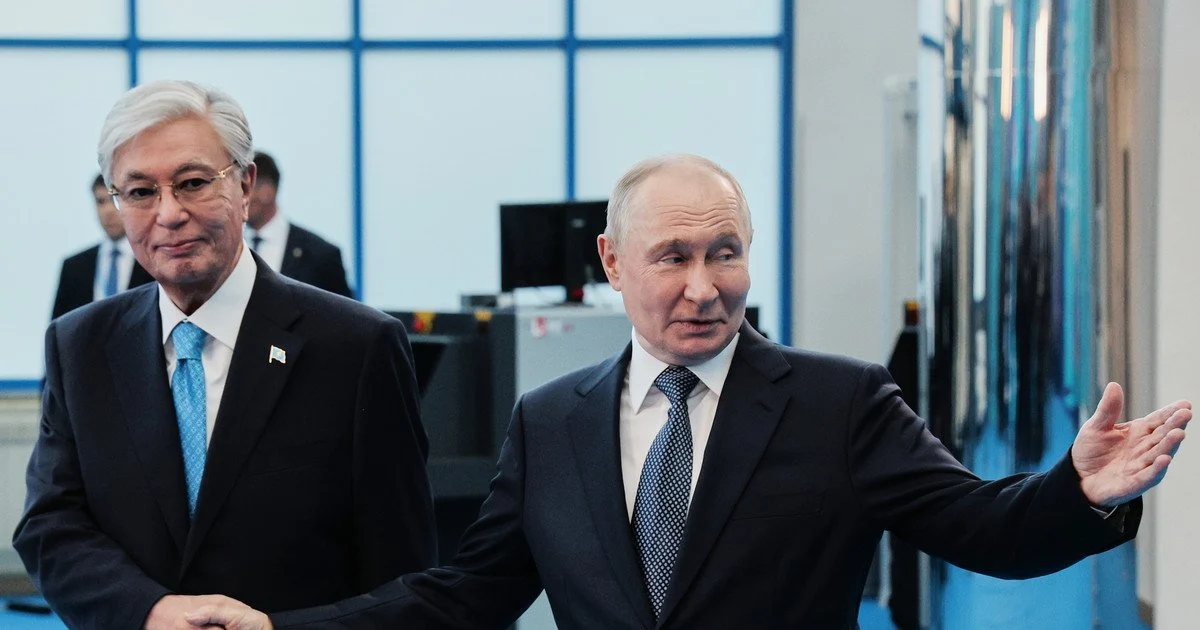 Volodymyr Putin and Kassym-Jomart Tokayev