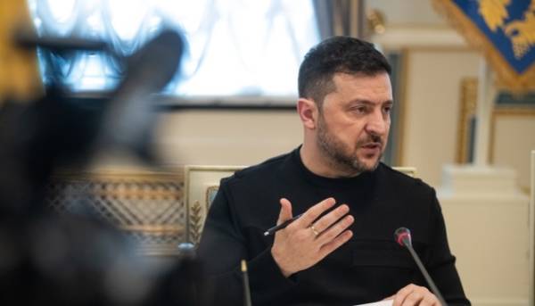 Глава держави оголосив про запровадження додаткових обмежень стосовно російського військово-промислового комплексу та ланцюгів постачання фінансів.