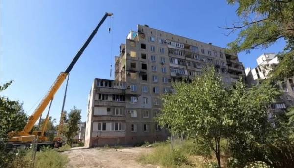 У Маріуполі російські загарбники надають земельні наділи будівельним компаніям з Російської Федерації, замість того, щоб займатися відновленням житлових будинків.