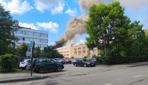 На околицях Москви спалахнула пожежа у ключовому науковому центрі, де займаються розробкою балістичних систем.