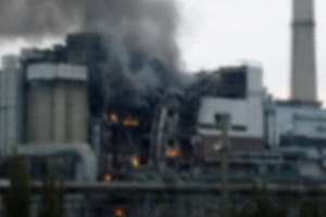 Російські загарбники здійснили атаку дроном на автомобіль у Херсоні: дитина зазнала поранень