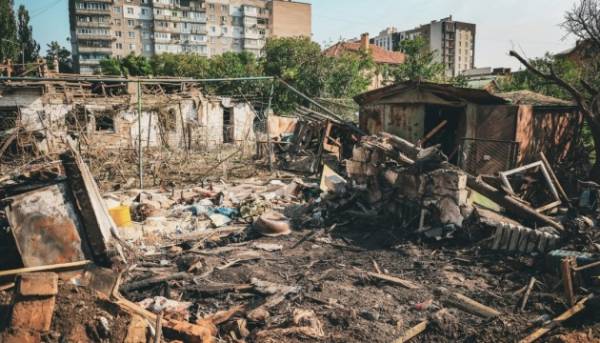 Наслідки нічного обстрілу показали в Миколаєві: постраждали шість будинків