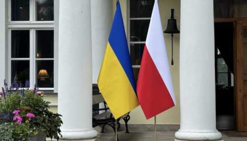 Український консул зустрівся із затриманим у Польщі співвласником CEO Club Ukraine.