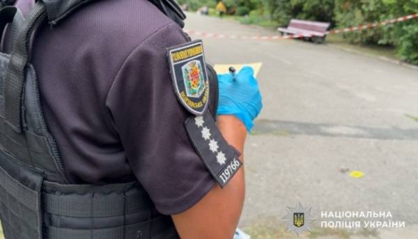 У Лубнах на поліцейських здійснив постріли чоловік — є потерпілий.