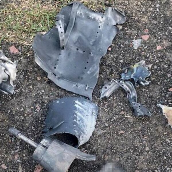 Військові на кордоні збили ракету, яка летіла на Київщину, за допомогою кулемета, опубліковано фото.