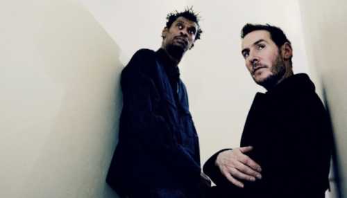 Заборона на виступи Massive Attack у Сінгапурі через демонстрацію палестинського прапора