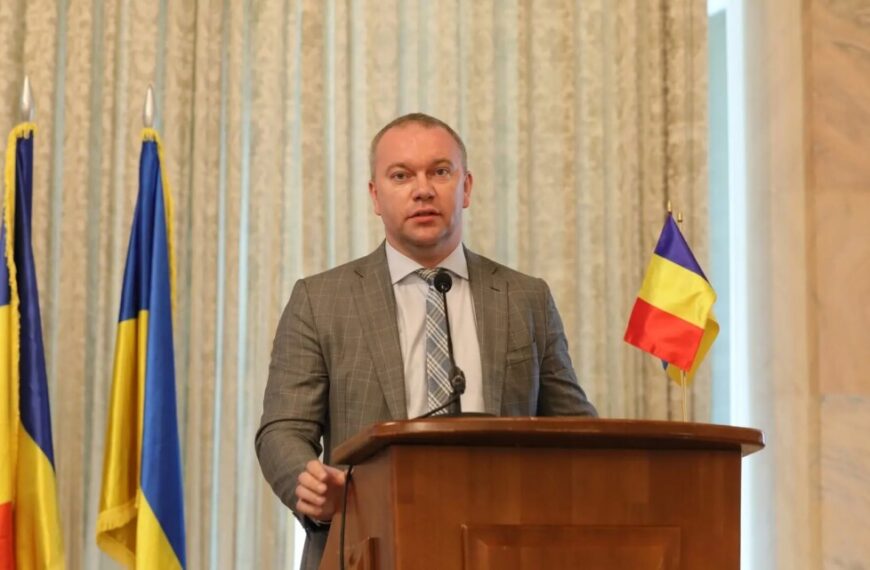 Апеляційний суд підтвердив арешт готівки колишнього держсекретаря МЗС