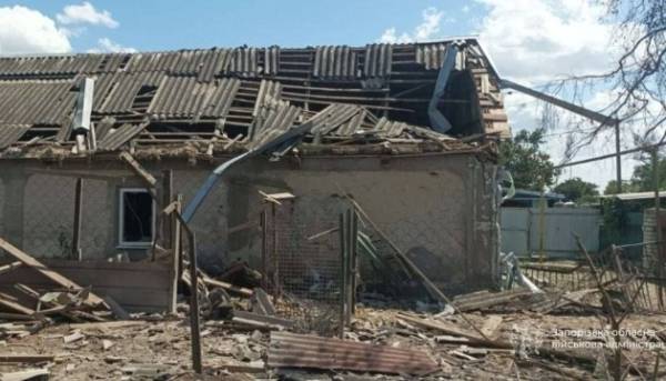 Протягом минулої доби російські війська здійснили 1011 ударів по Запорізькій області, внаслідок чого одна особа загинула, ще дев’ять отримали поранення.
