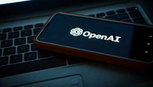 Перший пристрій від OpenAI нагадуватиме бублик, повідомляє Bloomberg