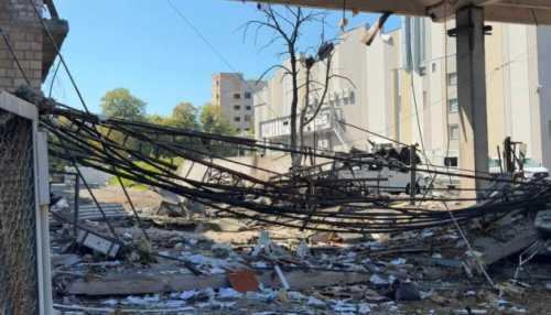 В столиці України, Києві, після нічної атаки постраждало приміщення одного з видавничих підприємств.