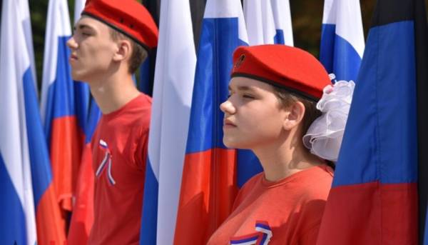 За повідомленнями правозахисників, окупанти подвоюють обсяги військової підготовки для українських дітей на окупованих територіях.