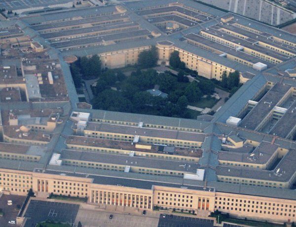 Збройний конфлікт між США та Іраном: оборонне відомство Сполучених Штатів наполягає на збільшенні випуску військової продукції — преса