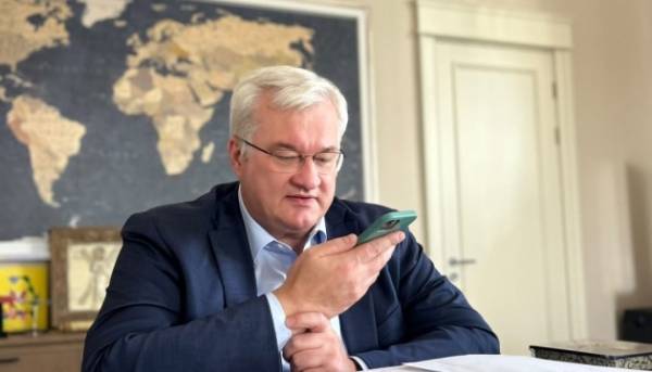 Глава МЗС Вірменії та Сибіга обговорили безпеку в регіоні