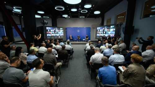 Карпатська інтеграційна ініціатива об’єднає понад 500 підприємців з різних держав – Зеленський