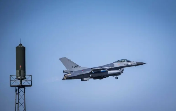 Винищувач F-16 зазнав аварії в Німеччині, пілот успішно катапультувався