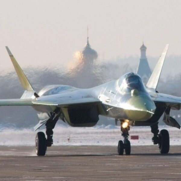 Казахстан замовляє Су-57: чи замінить Москва старі МиГ-31 новими винищувачами