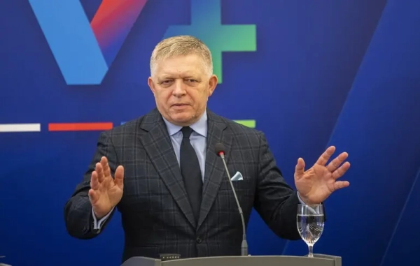 Фіцо: НАТО стоїть на порозі війни з Росією