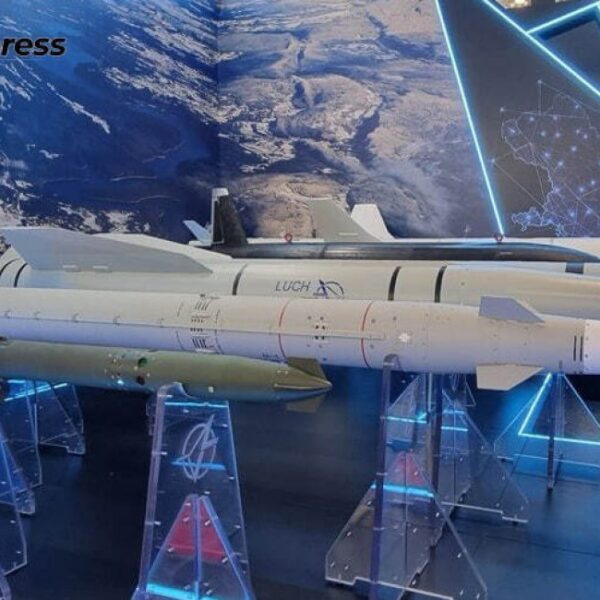 РК-19: нова українська ракета для “Оси” вражатиме “Бандеролі” та дрони