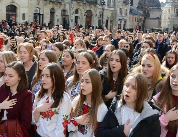 Пропонують оновити текст Державного Гімну України