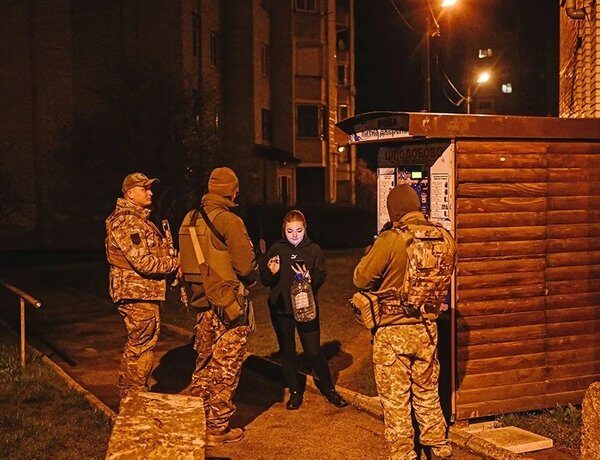 Комендантська година: відповідальність за порушення та перевірка документів