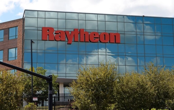 Пентагон замовив у Raytheon ракети AMRAAM на 20,7 мільярда доларів