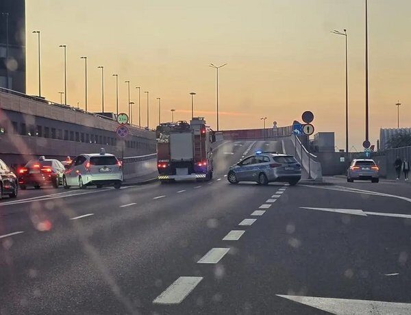 У Варшаві з аеропорту евакуювали людей через підозрілу валізу