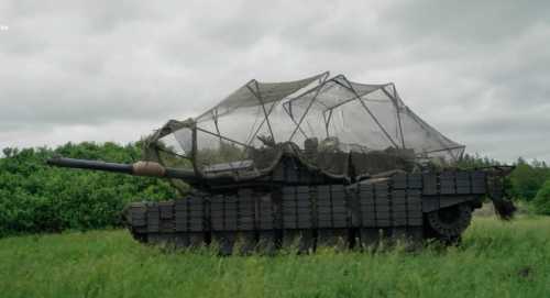 Abrams: 20 FPV-дронів не зупинять український танк