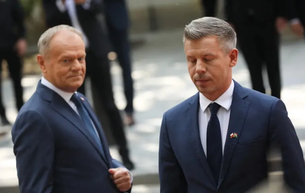 Навроцький: поляки можуть віддати територію, але не Батьківщину. Туск відповів